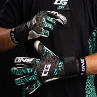OG1 - Mentality Monster Hyla SL Cut Jnr GK Gloves