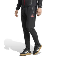 Liverpool 25/26 Football Travel Pants