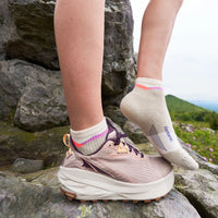 Trail Max Cushion Quarter Running Socks