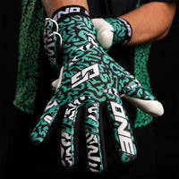 OG1 - Mentality Monster Negative Cut Jnr GK Gloves