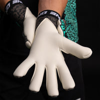 OG1 - Mentality Monster Hyla SL Cut Jnr GK Gloves