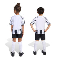Juventus 25/26 Home Football Mini Kit